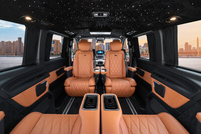 V-CLASS LUXURY SEATS IN FOND
Our MVMH model is the perfect match between luxury and simplicity. If you want your vehicle to still have the touch of a true V-Class without having to forego uniqueness, then you are making the right choice here. With the luxurious upholstery of the seats and side walls in the VIP and driver's area, as well as the installation of a starry sky and foldout TV, you give the classic an uncompromising exclusivity.